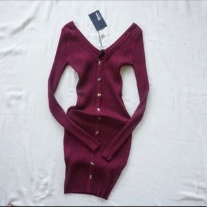 Ribbed burgundy dress